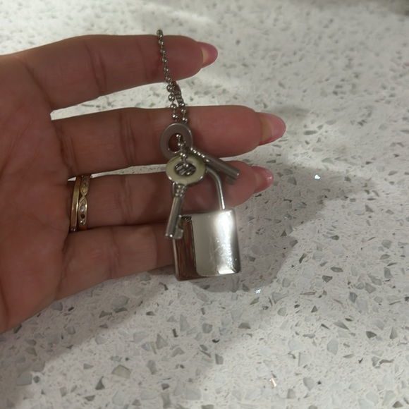 🤍✨Lock & Set of Keys ONLY - Picture 6 of 8